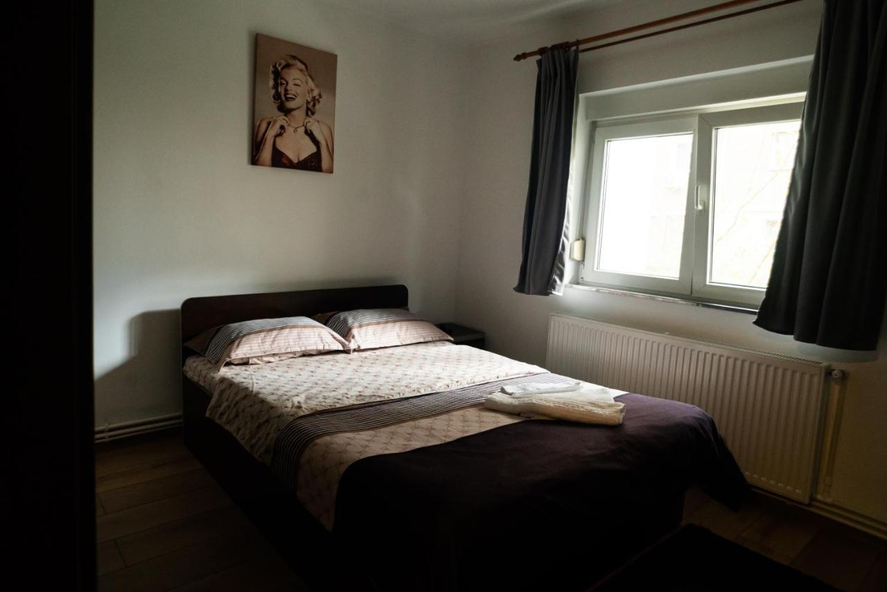 Apartament Dacul Hunedoara Exterior foto